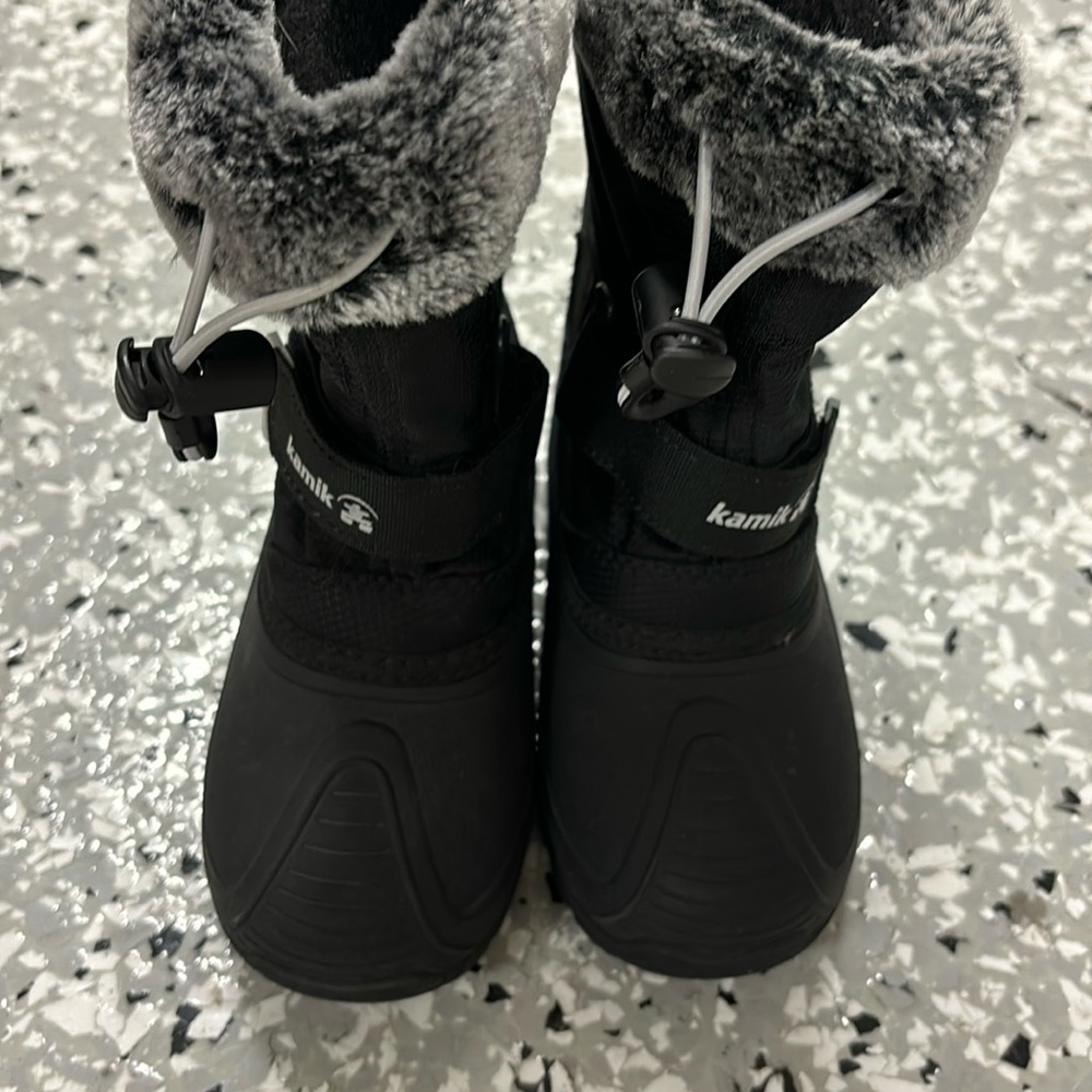 Kamik little kid snow boots